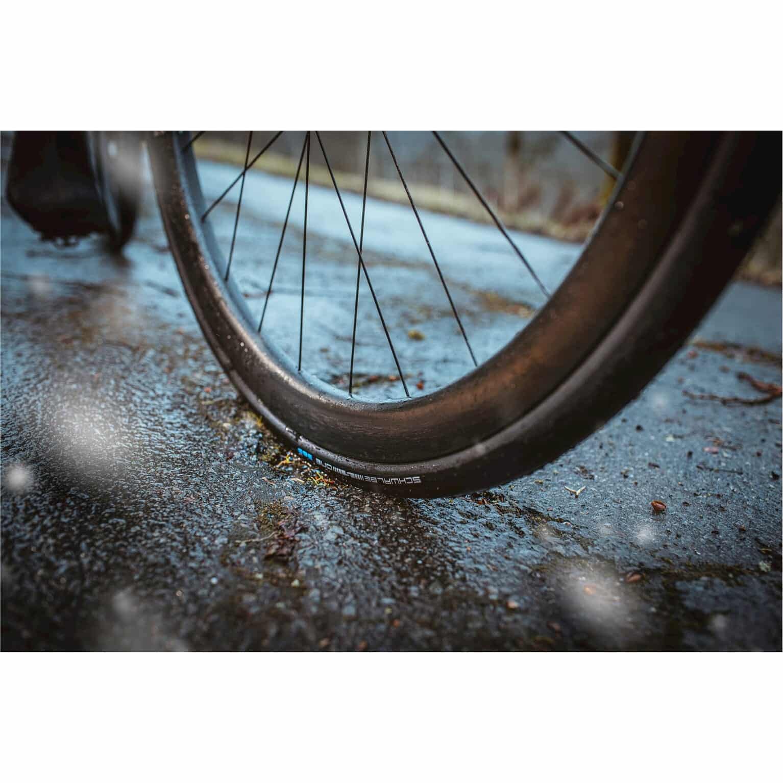 Schwalbe buitenband One 365 R-Guard 700 x 25 zwart reflectie vouw