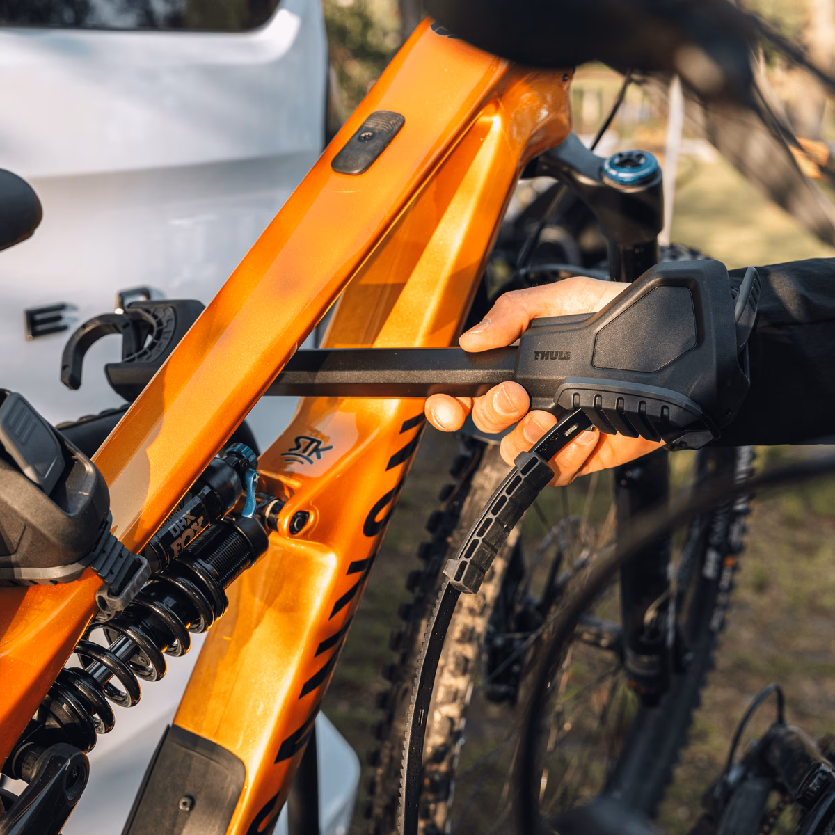 Thule VeloSpace 3 Fietsendrager - Trekhaak - 2 Fietsen - Zwart